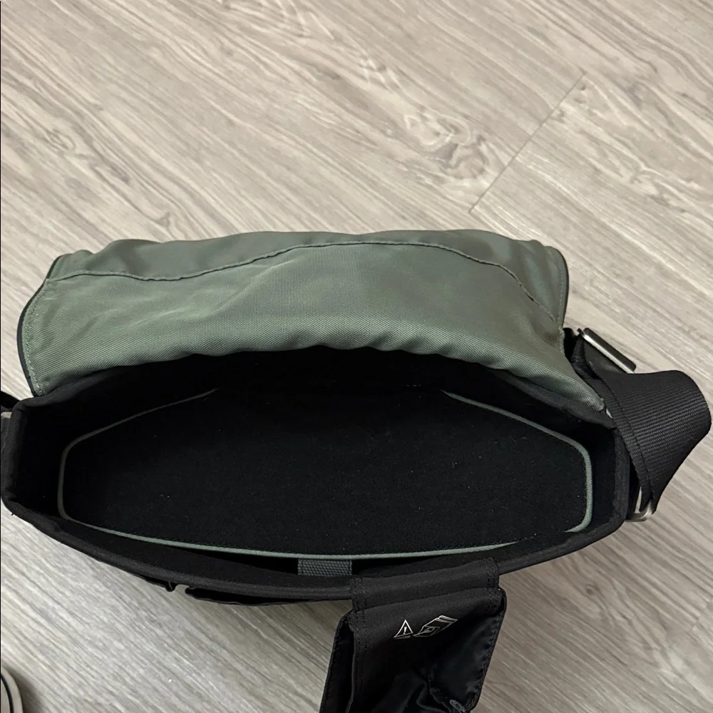 Bose Sound Dock Portable Model Shoulder Bag Travel Case with Strap